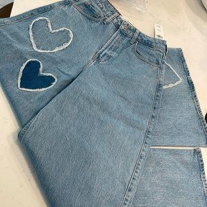 Ultra high rise one of a kind social tourist jeans! Baggy jeans